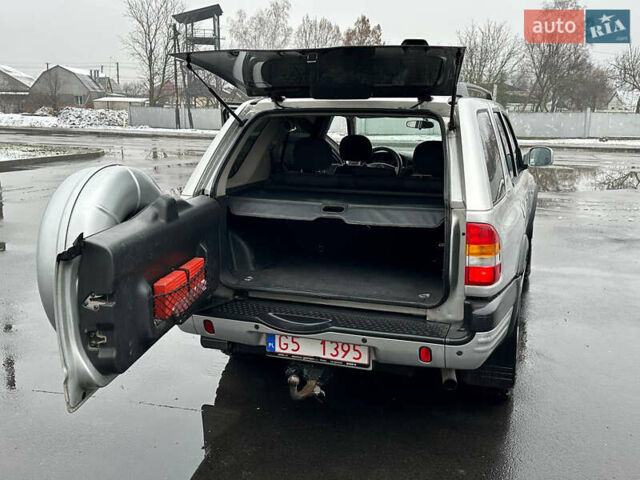 Серый Опель Фронтера, объемом двигателя 2.8 л и пробегом 260 тыс. км за 3850 $, фото 7 на Automoto.ua