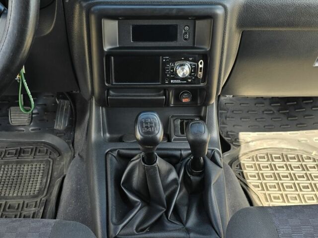 Сірий Опель Фронтера, об'ємом двигуна 0 л та пробігом 260 тис. км за 3200 $, фото 5 на Automoto.ua