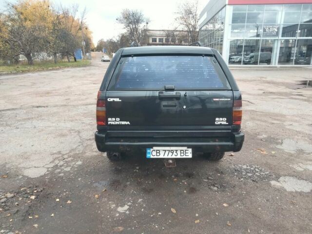 Синий Опель Фронтера, объемом двигателя 2.3 л и пробегом 260 тыс. км за 2500 $, фото 4 на Automoto.ua