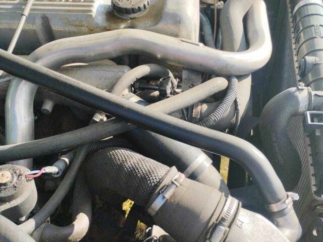 Синий Опель Фронтера, объемом двигателя 2.4 л и пробегом 290 тыс. км за 3500 $, фото 4 на Automoto.ua