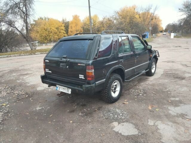 Синий Опель Фронтера, объемом двигателя 2.3 л и пробегом 260 тыс. км за 2500 $, фото 5 на Automoto.ua