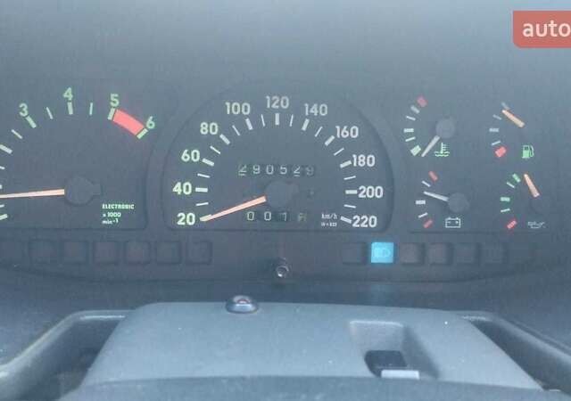 Синий Опель Фронтера, объемом двигателя 2.4 л и пробегом 290 тыс. км за 3500 $, фото 6 на Automoto.ua