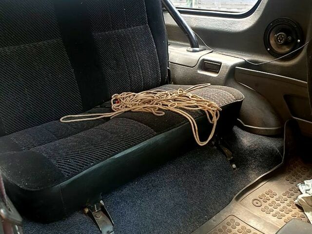 Синій Опель Фронтера, об'ємом двигуна 2.2 л та пробігом 336 тис. км за 3000 $, фото 1 на Automoto.ua