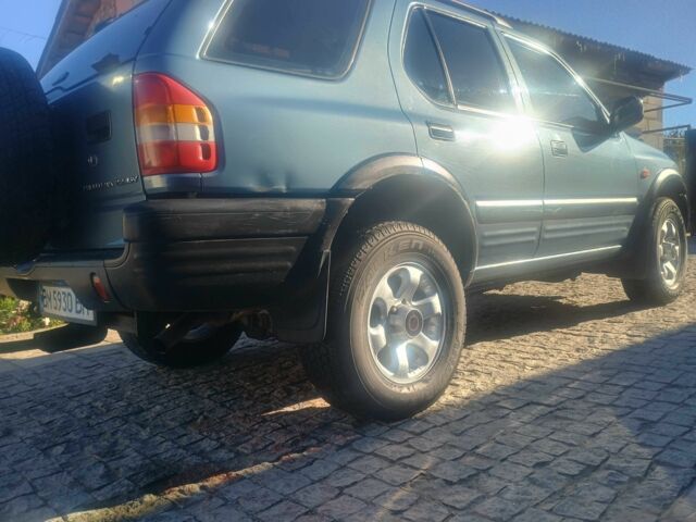 Синий Опель Фронтера, объемом двигателя 2.2 л и пробегом 171 тыс. км за 6300 $, фото 5 на Automoto.ua