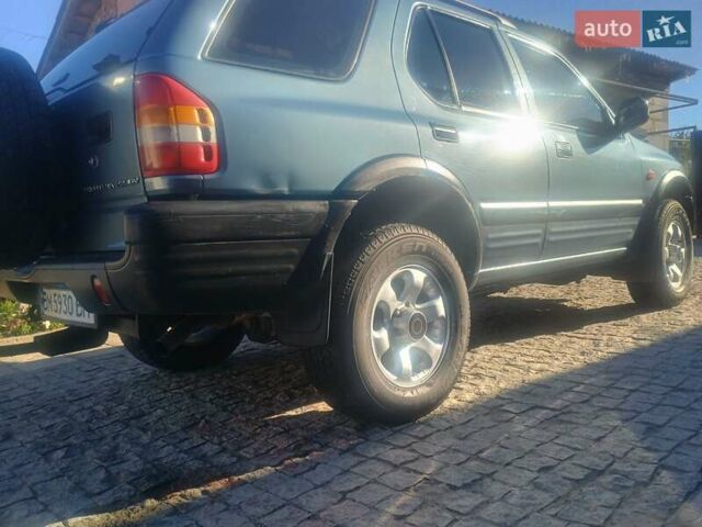 Синий Опель Фронтера, объемом двигателя 2.2 л и пробегом 171 тыс. км за 6300 $, фото 4 на Automoto.ua