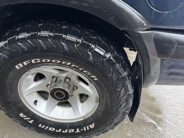 Синій Опель Фронтера, об'ємом двигуна 2.2 л та пробігом 300 тис. км за 3900 $, фото 4 на Automoto.ua