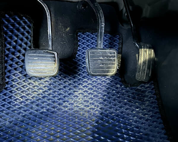 Синій Опель Фронтера, об'ємом двигуна 2.17 л та пробігом 240 тис. км за 6500 $, фото 4 на Automoto.ua