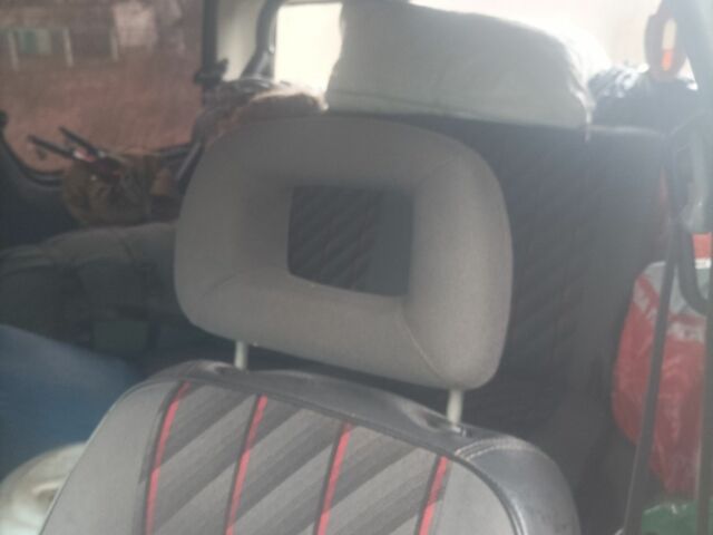 Зеленый Опель Фронтера, объемом двигателя 2 л и пробегом 280 тыс. км за 4100 $, фото 6 на Automoto.ua