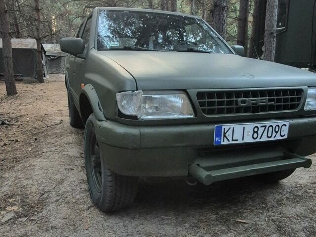 Зеленый Опель Фронтера, объемом двигателя 0 л и пробегом 300 тыс. км за 2141 $, фото 2 на Automoto.ua