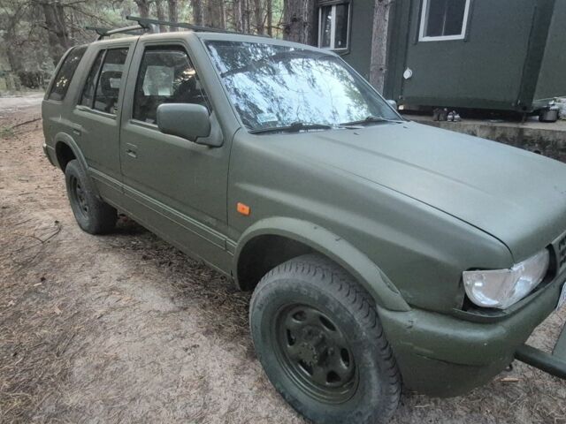 Зеленый Опель Фронтера, объемом двигателя 0 л и пробегом 300 тыс. км за 2141 $, фото 1 на Automoto.ua