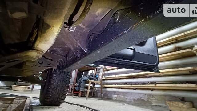 Зеленый Опель Фронтера, объемом двигателя 2.8 л и пробегом 400 тыс. км за 3000 $, фото 23 на Automoto.ua