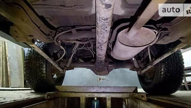 Зеленый Опель Фронтера, объемом двигателя 2.8 л и пробегом 400 тыс. км за 3000 $, фото 21 на Automoto.ua