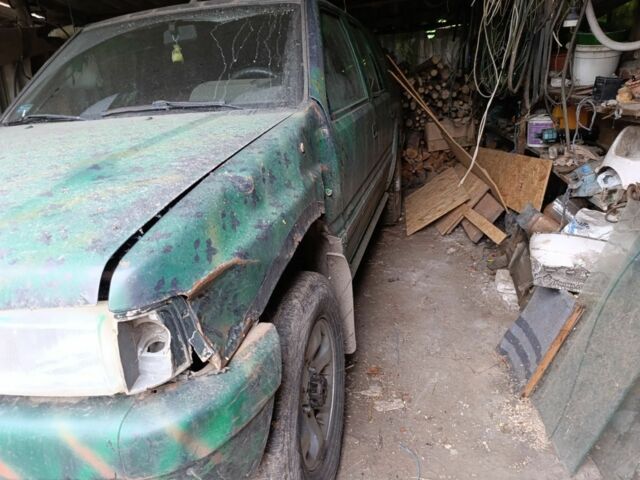 Зелений Опель Фронтера, об'ємом двигуна 0 л та пробігом 300 тис. км за 1426 $, фото 1 на Automoto.ua