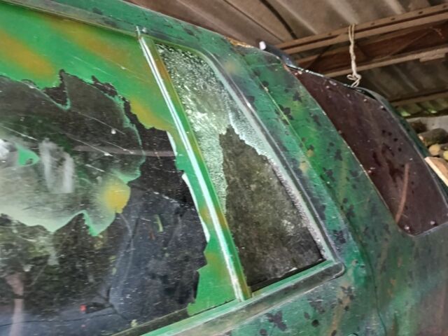 Зелений Опель Фронтера, об'ємом двигуна 0 л та пробігом 300 тис. км за 1426 $, фото 4 на Automoto.ua