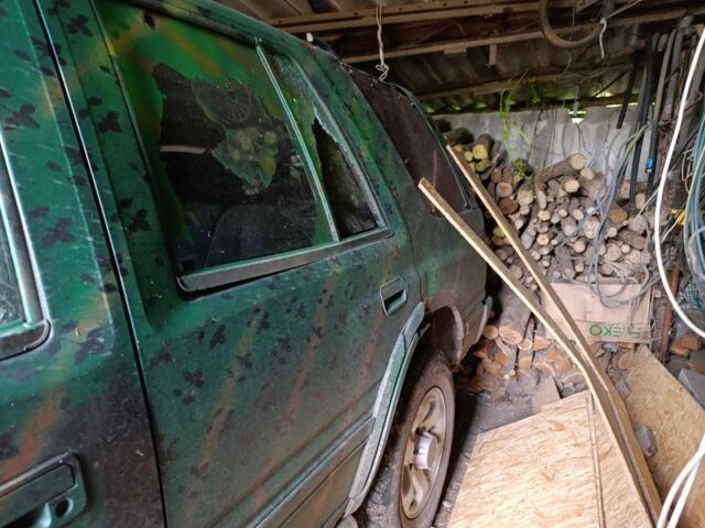 Зелений Опель Фронтера, об'ємом двигуна 0 л та пробігом 300 тис. км за 1426 $, фото 3 на Automoto.ua