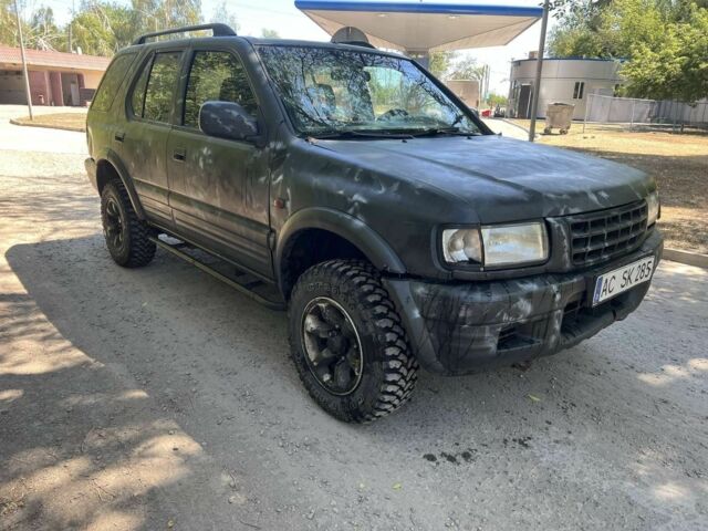 Зеленый Опель Фронтера, объемом двигателя 2.5 л и пробегом 100 тыс. км за 2000 $, фото 3 на Automoto.ua