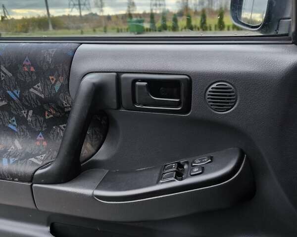 Опель Фронтера 1999 у Луцьку на Automoto.ua Зелений Опель Фронтера, об'ємом двигуна 2.2 л та пробігом 140 тис. км за 10000 $, фото 2 на Automoto.ua