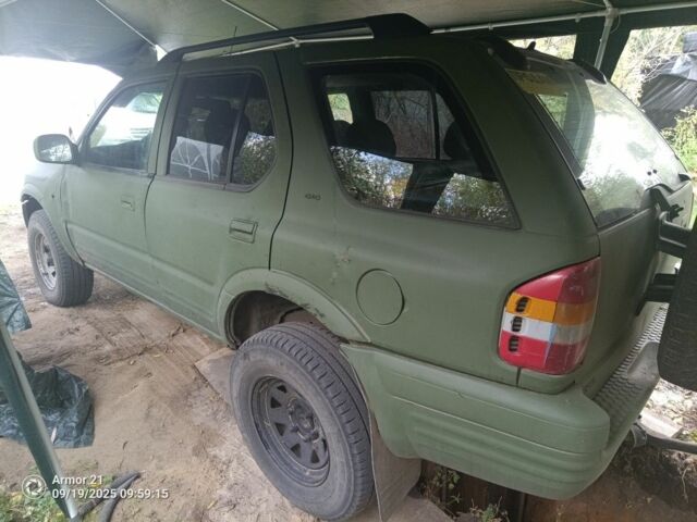 Зеленый Опель Фронтера, объемом двигателя 0 л и пробегом 200 тыс. км за 1800 $, фото 5 на Automoto.ua