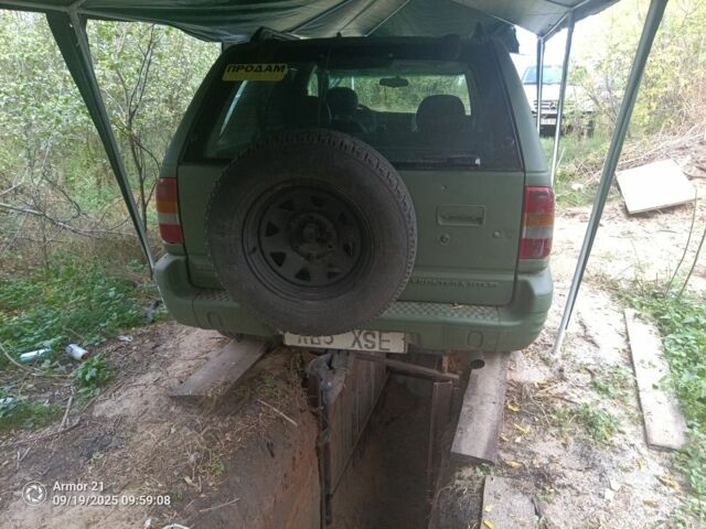 Зеленый Опель Фронтера, объемом двигателя 0 л и пробегом 200 тыс. км за 1800 $, фото 6 на Automoto.ua