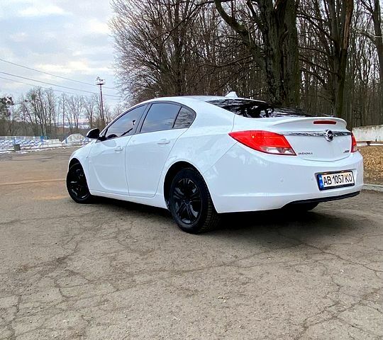 Белый Опель Инсигния, объемом двигателя 1.6 л и пробегом 0 тыс. км за 8200 $, фото 9 на Automoto.ua