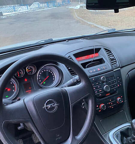 Белый Опель Инсигния, объемом двигателя 1.6 л и пробегом 200 тыс. км за 8000 $, фото 9 на Automoto.ua