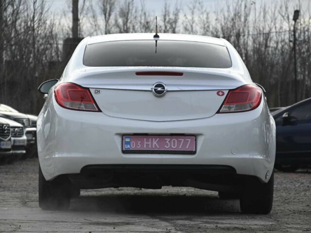 Білий Опель Інсігнія, об'ємом двигуна 1.8 л та пробігом 134 тис. км за 7700 $, фото 5 на Automoto.ua