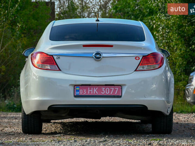 Білий Опель Інсігнія, об'ємом двигуна 1.8 л та пробігом 134 тис. км за 7800 $, фото 9 на Automoto.ua