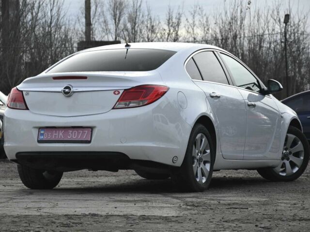 Білий Опель Інсігнія, об'ємом двигуна 1.8 л та пробігом 134 тис. км за 7700 $, фото 6 на Automoto.ua