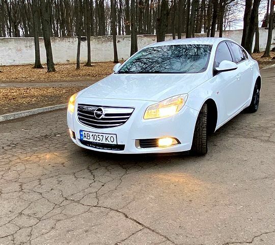 Белый Опель Инсигния, объемом двигателя 1.6 л и пробегом 0 тыс. км за 8200 $, фото 11 на Automoto.ua