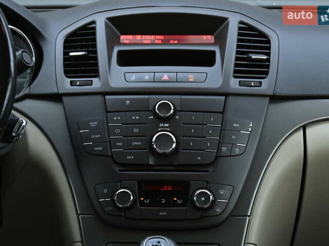 Белый Опель Инсигния, объемом двигателя 1.8 л и пробегом 134 тыс. км за 7700 $, фото 26 на Automoto.ua