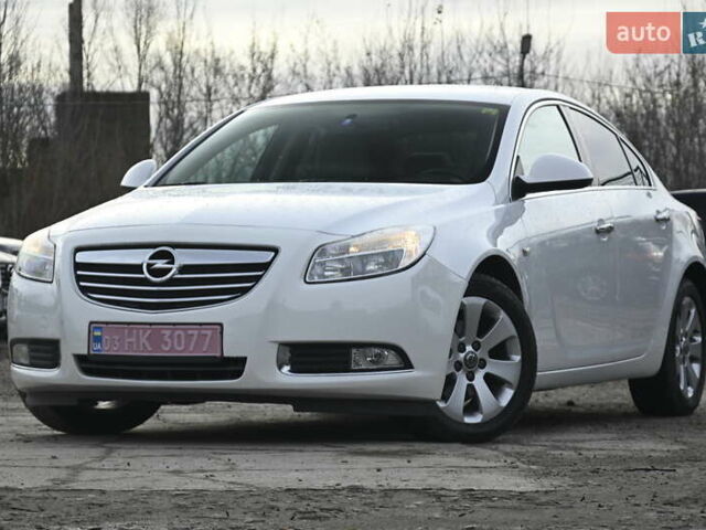 Белый Опель Инсигния, объемом двигателя 1.8 л и пробегом 134 тыс. км за 7700 $, фото 6 на Automoto.ua