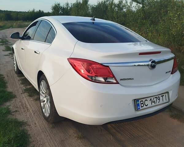 Белый Опель Инсигния, объемом двигателя 1.96 л и пробегом 233 тыс. км за 7000 $, фото 27 на Automoto.ua