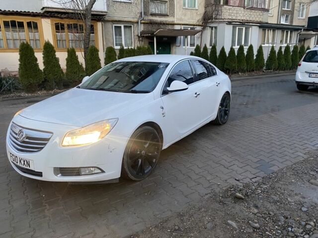 Білий Опель Інсігнія, об'ємом двигуна 2 л та пробігом 180 тис. км за 3300 $, фото 5 на Automoto.ua