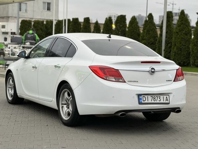 Белый Опель Инсигния, объемом двигателя 2 л и пробегом 320 тыс. км за 5950 $, фото 7 на Automoto.ua