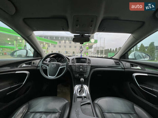 Белый Опель Инсигния, объемом двигателя 2 л и пробегом 325 тыс. км за 5350 $, фото 13 на Automoto.ua