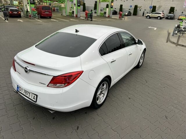 Белый Опель Инсигния, объемом двигателя 2 л и пробегом 320 тыс. км за 5950 $, фото 8 на Automoto.ua