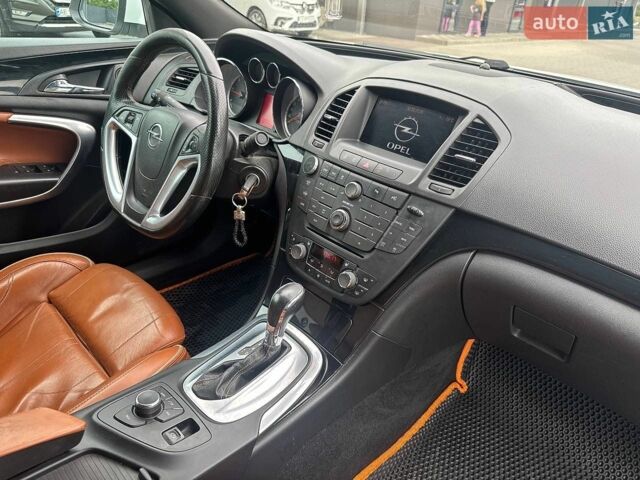 Белый Опель Инсигния, объемом двигателя 2 л и пробегом 286 тыс. км за 7777 $, фото 23 на Automoto.ua