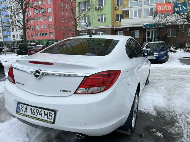Белый Опель Инсигния, объемом двигателя 2 л и пробегом 177 тыс. км за 7400 $, фото 15 на Automoto.ua