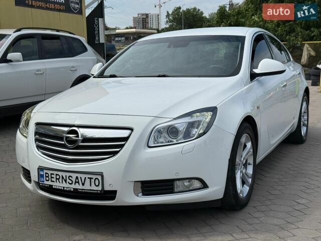Білий Опель Інсігнія, об'ємом двигуна 1.96 л та пробігом 259 тис. км за 6700 $, фото 1 на Automoto.ua