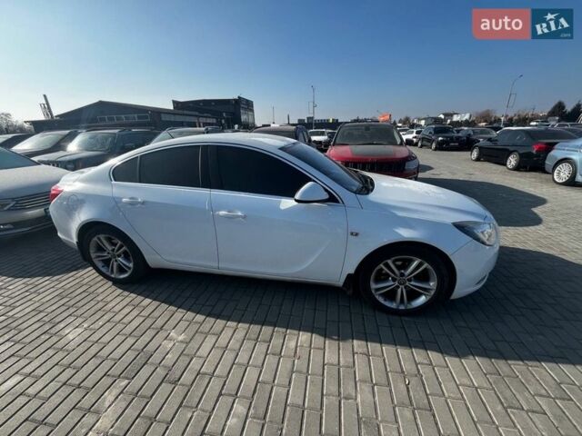 Белый Опель Инсигния, объемом двигателя 1.36 л и пробегом 250 тыс. км за 6700 $, фото 6 на Automoto.ua