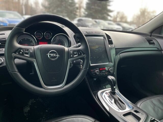 Белый Опель Инсигния, объемом двигателя 2 л и пробегом 192 тыс. км за 9600 $, фото 17 на Automoto.ua