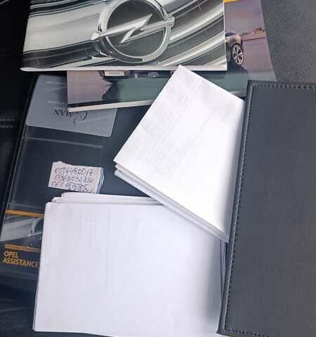 Белый Опель Инсигния, объемом двигателя 1.96 л и пробегом 192 тыс. км за 9500 $, фото 16 на Automoto.ua