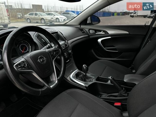 Белый Опель Инсигния, объемом двигателя 1.6 л и пробегом 208 тыс. км за 10300 $, фото 13 на Automoto.ua