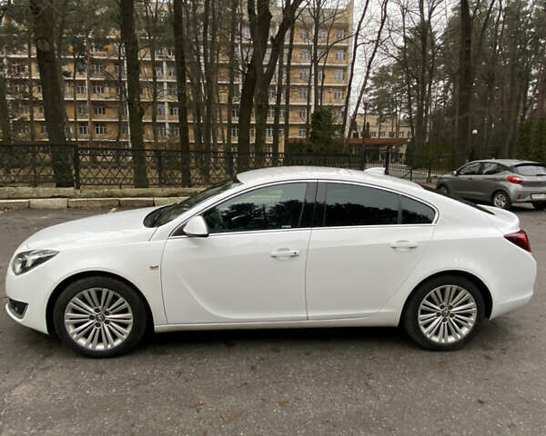 Белый Опель Инсигния, объемом двигателя 1.6 л и пробегом 180 тыс. км за 11200 $, фото 8 на Automoto.ua