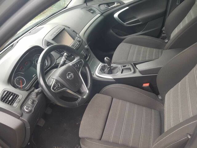 Білий Опель Інсігнія, об'ємом двигуна 1.7 л та пробігом 213 тис. км за 10500 $, фото 6 на Automoto.ua