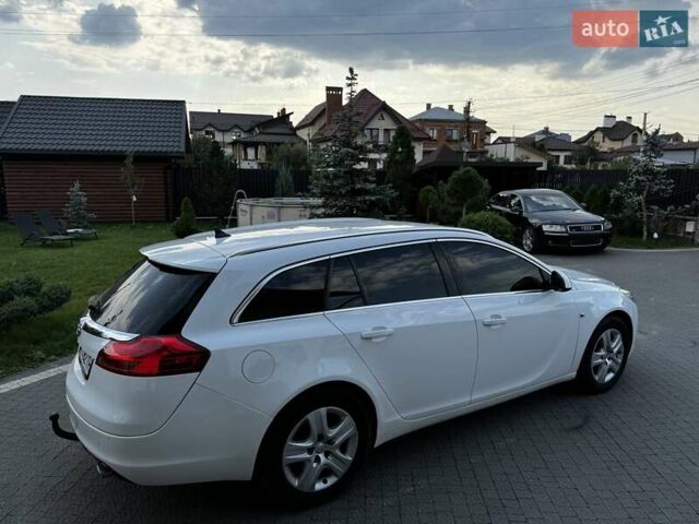 Белый Опель Инсигния, объемом двигателя 2 л и пробегом 245 тыс. км за 7200 $, фото 9 на Automoto.ua