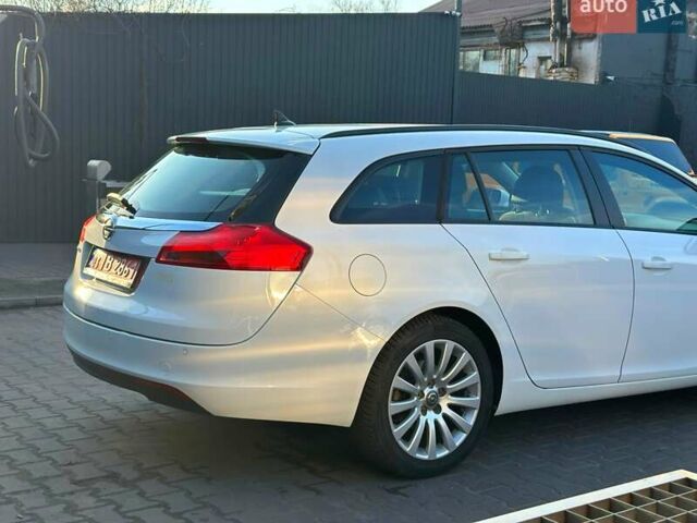 Белый Опель Инсигния, объемом двигателя 1.8 л и пробегом 126 тыс. км за 8199 $, фото 15 на Automoto.ua