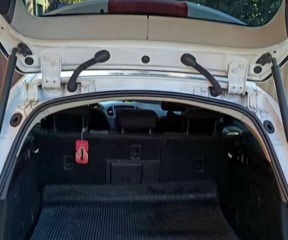 Білий Опель Інсігнія, об'ємом двигуна 1.96 л та пробігом 333 тис. км за 5900 $, фото 20 на Automoto.ua