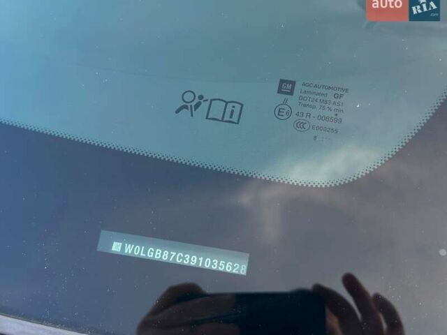 Белый Опель Инсигния, объемом двигателя 1.8 л и пробегом 126 тыс. км за 8199 $, фото 63 на Automoto.ua