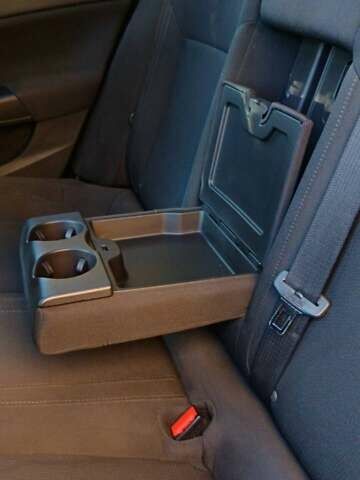 Білий Опель Інсігнія, об'ємом двигуна 1.96 л та пробігом 333 тис. км за 5900 $, фото 17 на Automoto.ua